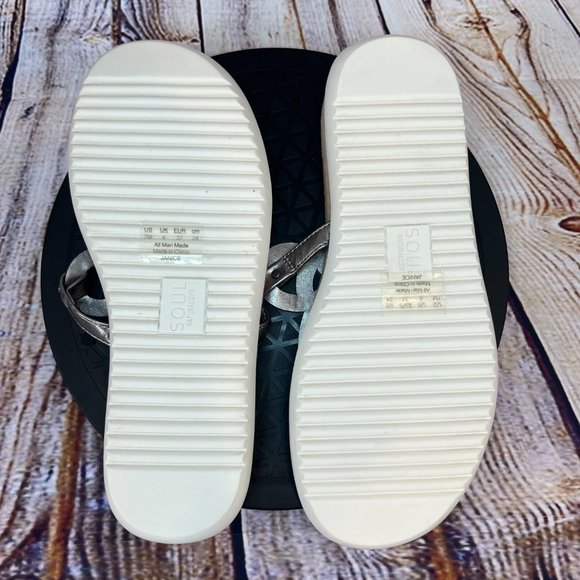Naturalizer SOUL Janice Silver T Strap Thong Style Comfort Flat Sandals Size 7 M - Picture 6 of 9